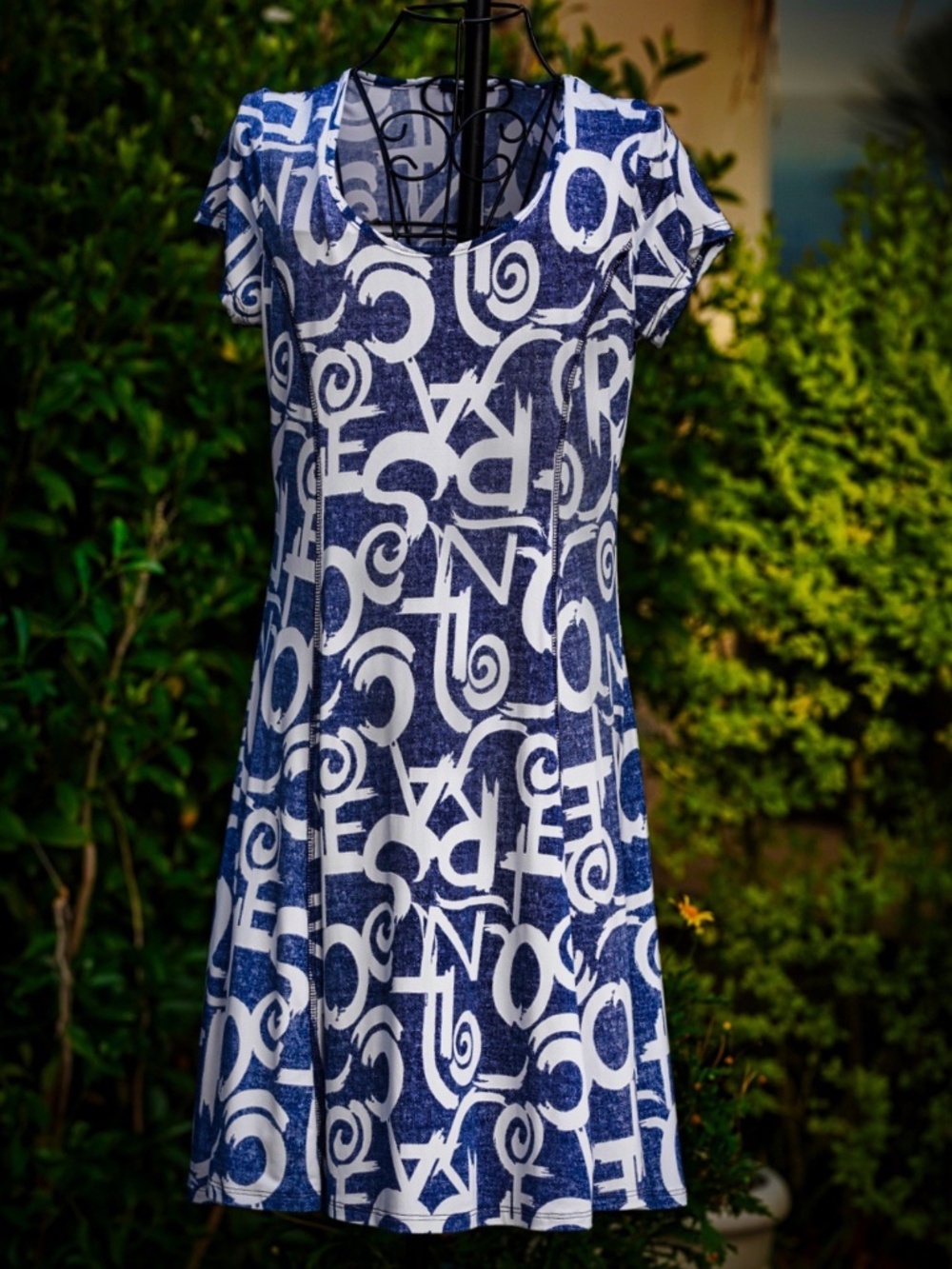 Fashque Studios Blue & White Abstract Letter Print Dress - Size M